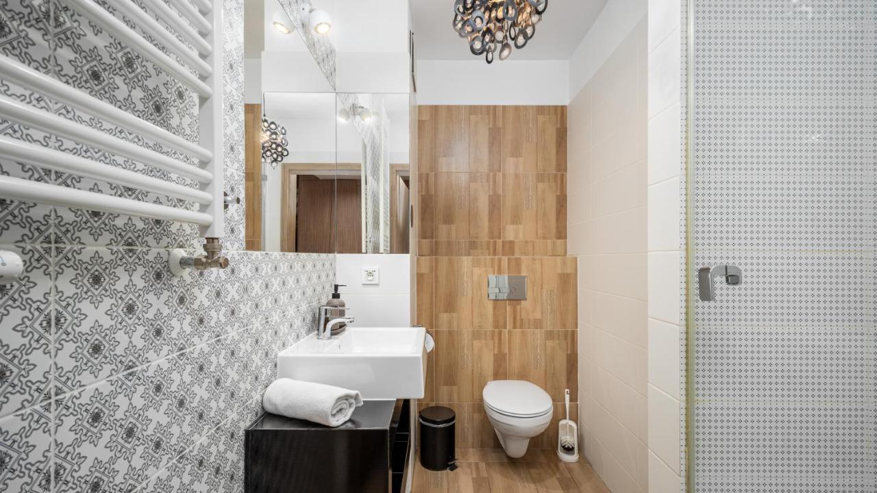Apartamenty Sun & Snow 19 Dzielnica With Free Parking Warsaw Exterior photo