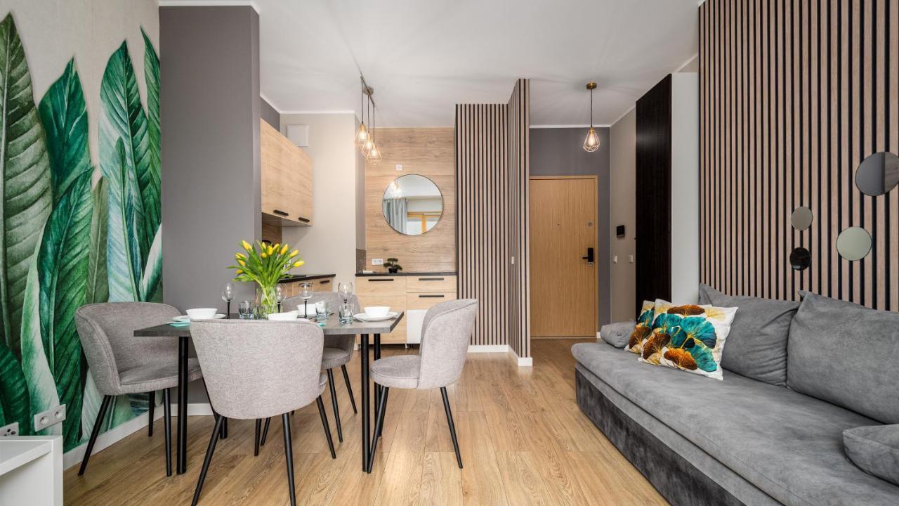 Apartamenty Sun & Snow 19 Dzielnica With Free Parking Warsaw Exterior photo