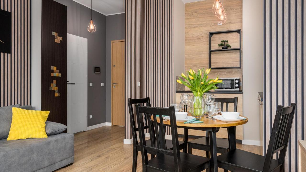 Apartamenty Sun & Snow 19 Dzielnica With Free Parking Warsaw Exterior photo